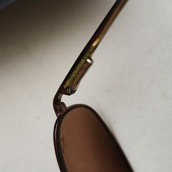 Maui Jim Men's Sunglasses and Case - Picture 11 of 12